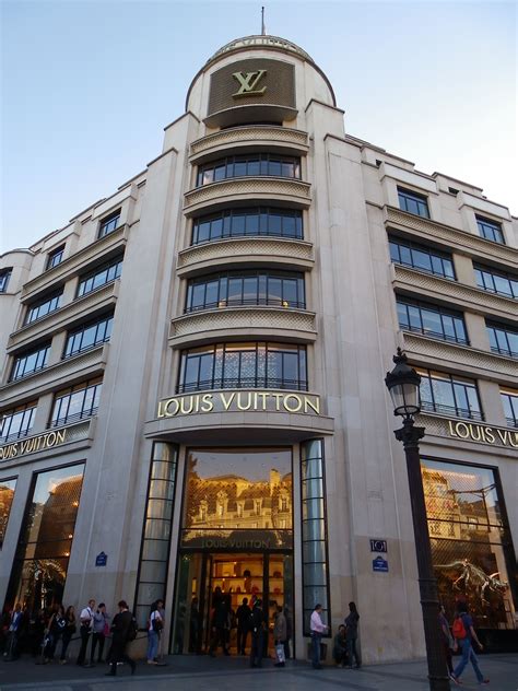 is louie vuitton cheaper in paris|louis vuitton paris store prices.